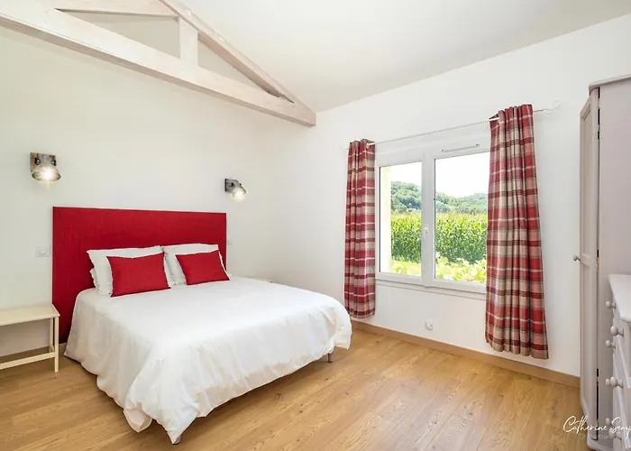 Les Petits Faulongs Hébergement de vacances *