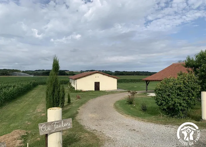 Les Petits Faulongs Hébergement de vacances Salviac